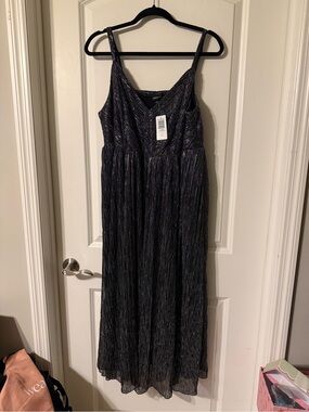Torrid size 1 Black Metallic Threaded Dress